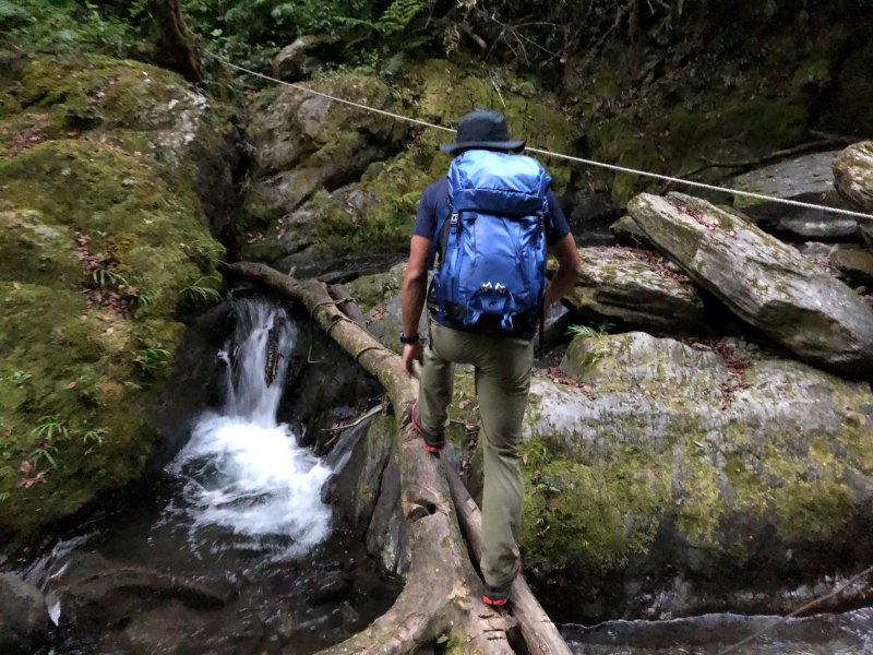 跟随使用者跋山涉水的登山包,背负性是决定好坏的关键(图片来源:神