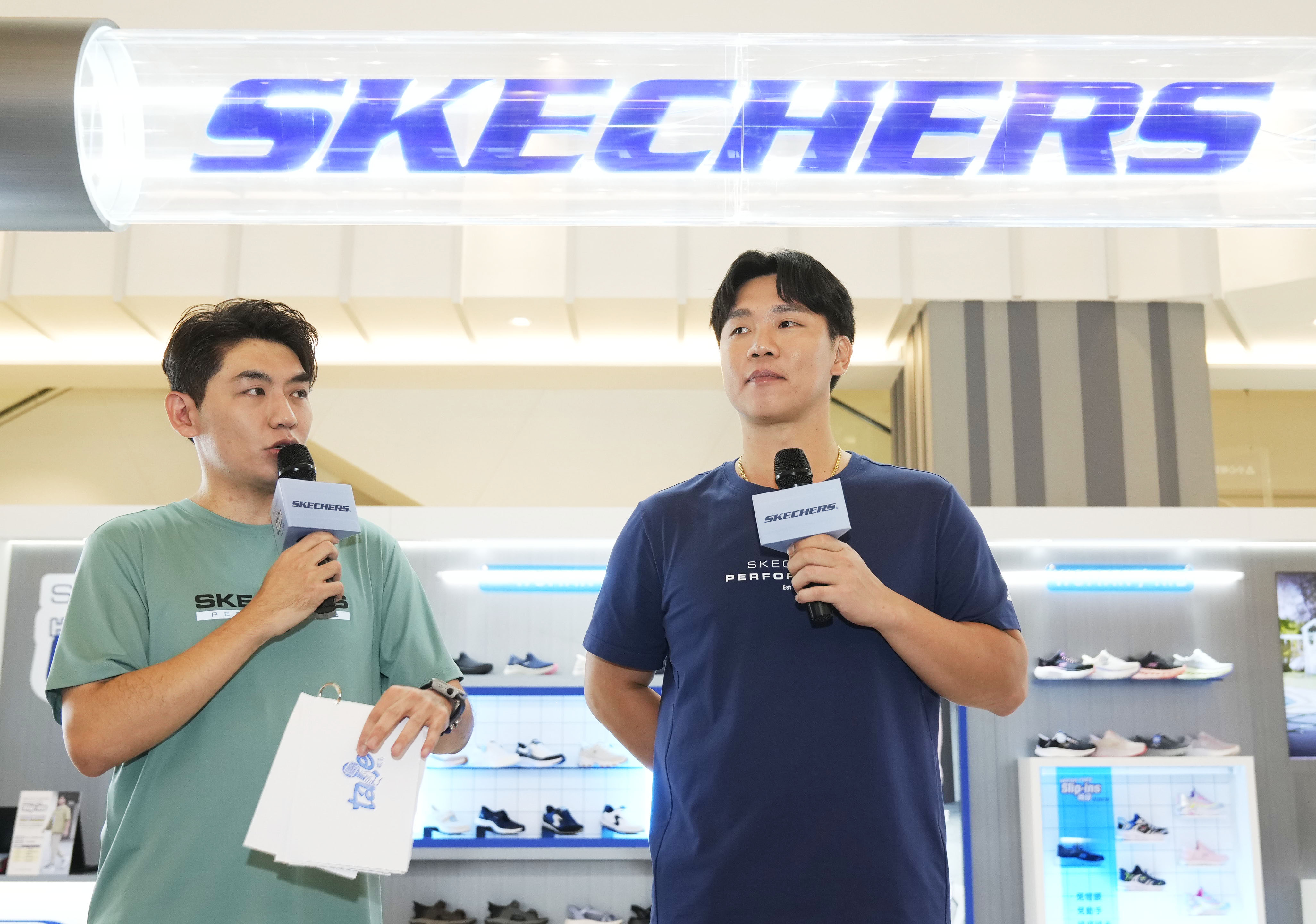 【品牌動態】SKECHERS「SLIP-INS® 瞬穿原創實驗基地」熱鬧迎星