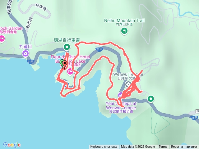 內湖山步道(雲品入)、文武廟、鐵馬道，小繞環。