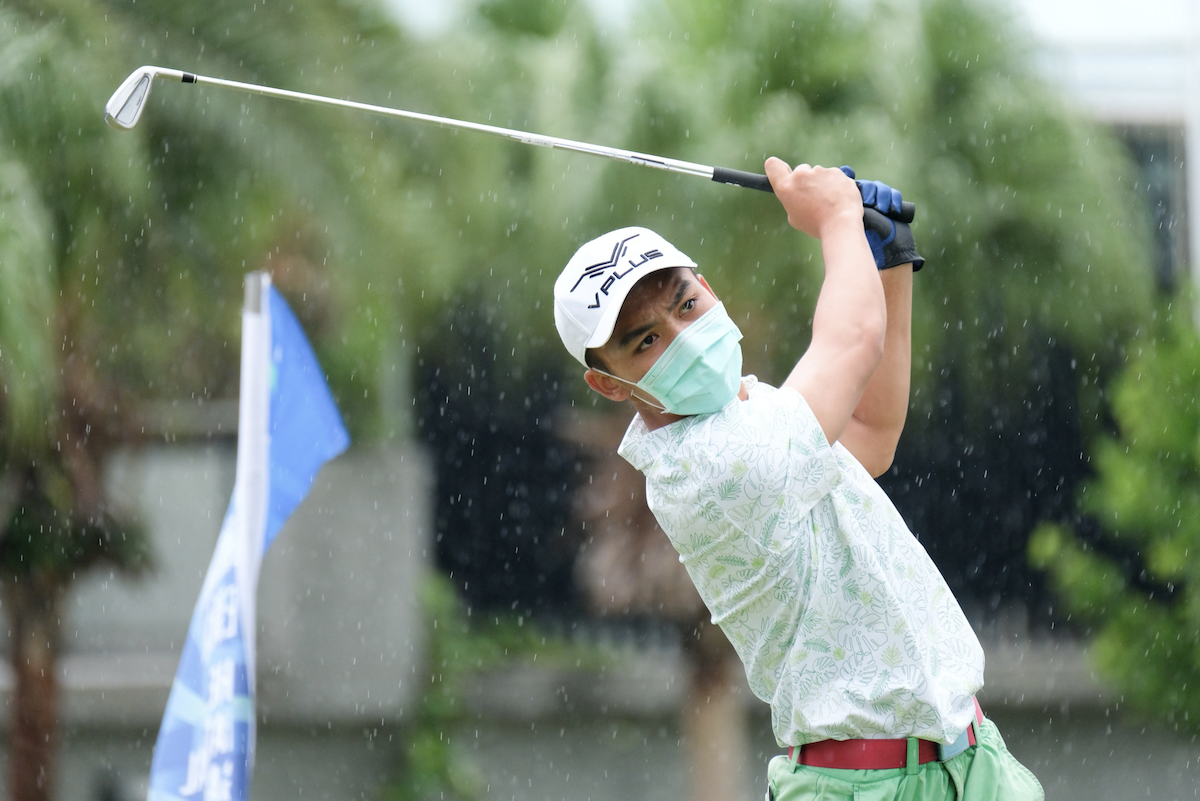 【全運會】高球開賽首日颱風攪局 選手成落湯雞