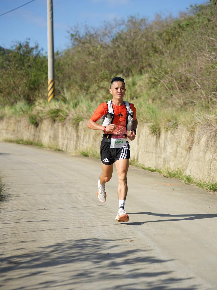 【賽事】台灣首場 UTMB 100K 封王!香港「阿歹」謝覺偉:我可以放棄一切,跑到無法進步為止 | 文章 | 運動筆記