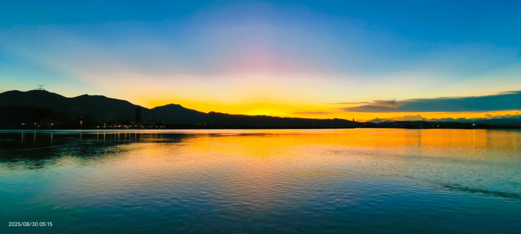 #新店四十份 #翡翠水庫壩頂 #日出 #雲海 #閃電 #漁人碼頭 #夕陽 #霞光 #月落 8/26_2874001