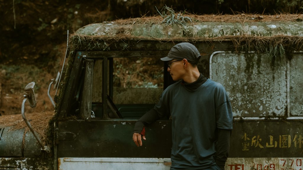 沉睡在郡大林道的龍貓公車_2010792