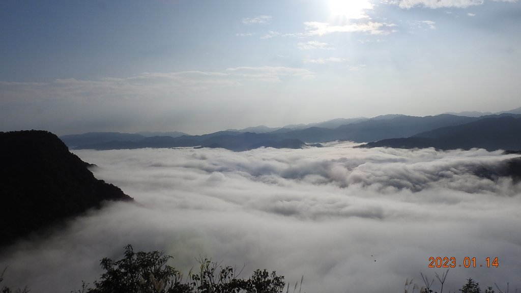 翡翠水庫壩頂/新店四十份公墓雲海+斜射光，個人在此最有層次最美的一次雲海_1993164