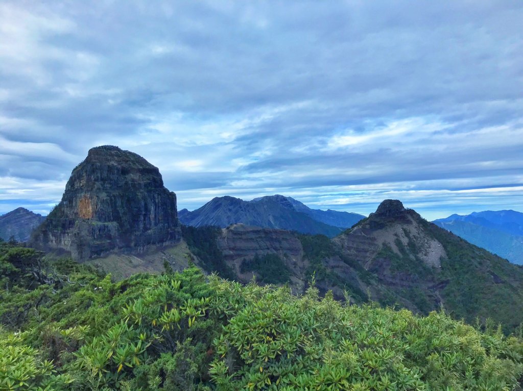 大霸群峰封面圖