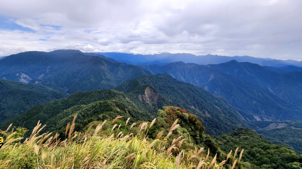 加里山，橫龍山，騰龍山，橫龍古道，鳥嘴山（上島山），南十八尖山，崎頂子母隧道，青青草原_1885647