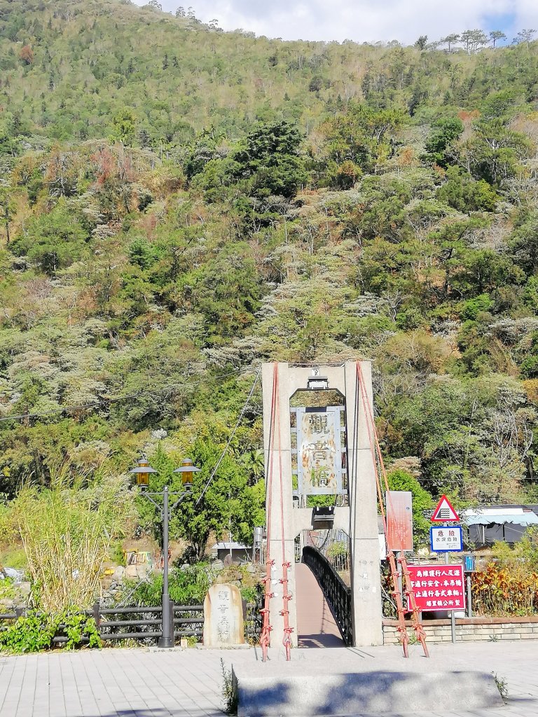 【南投。埔里】娟秀的銀白流瀑。 觀音瀑布_872436