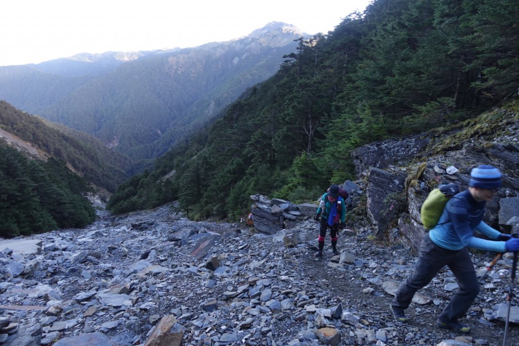 中央尖山_1516325