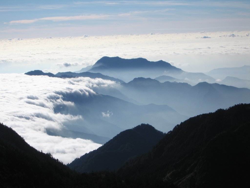 南湖大山 雲海封面圖