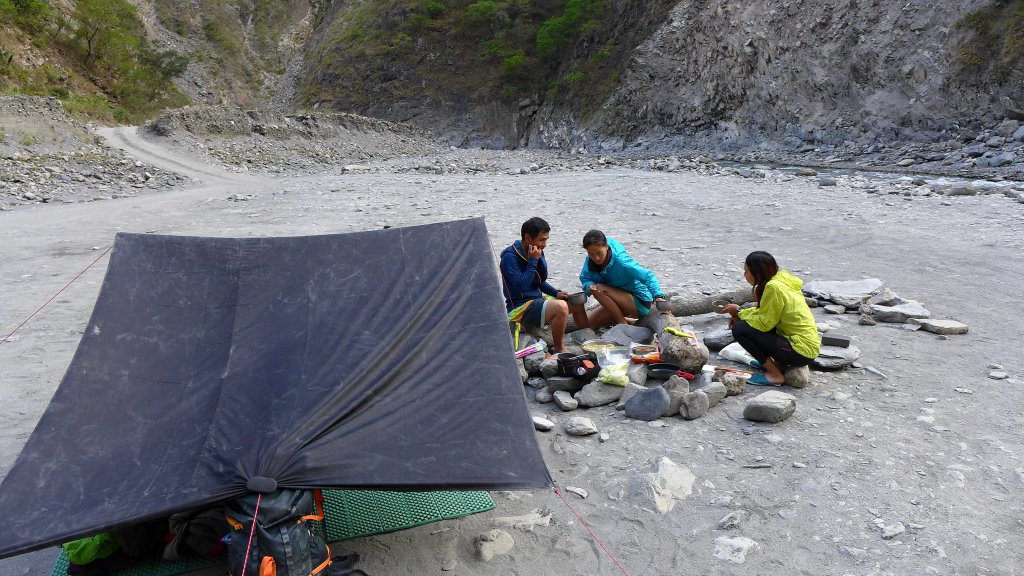 哈尤溪天然彩壁畫作_565510