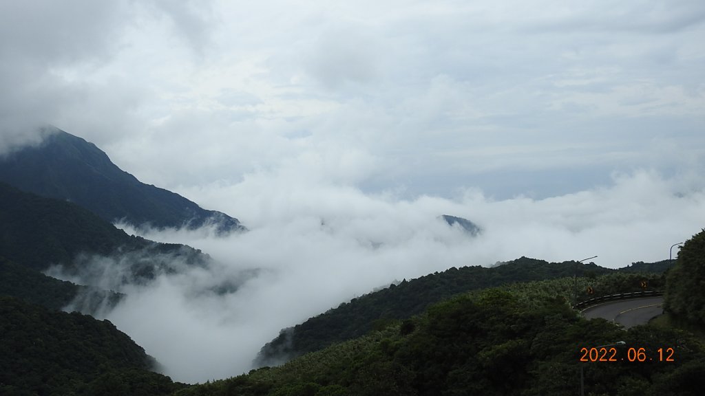 前天摔車受傷也要衝?! 陽明山雲海&天空之城&雲海中觀音_1733495