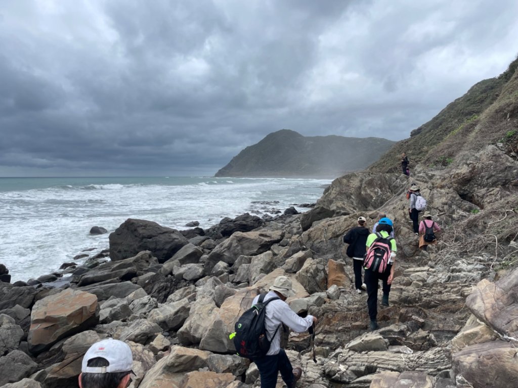 聽海湧～觀浪淘～拂海風～賞滾石～瑯嶠卑南道_2706218