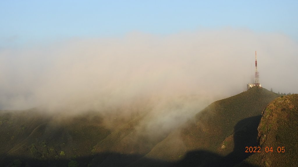 山中何所有，嶺上多白雲。 只可自怡悅，不堪持贈君。4/5陽明山再見雲瀑&觀音圈_1663194