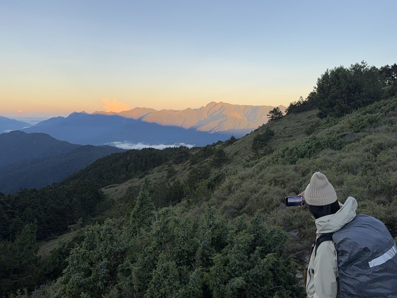 南湖群峰封面圖