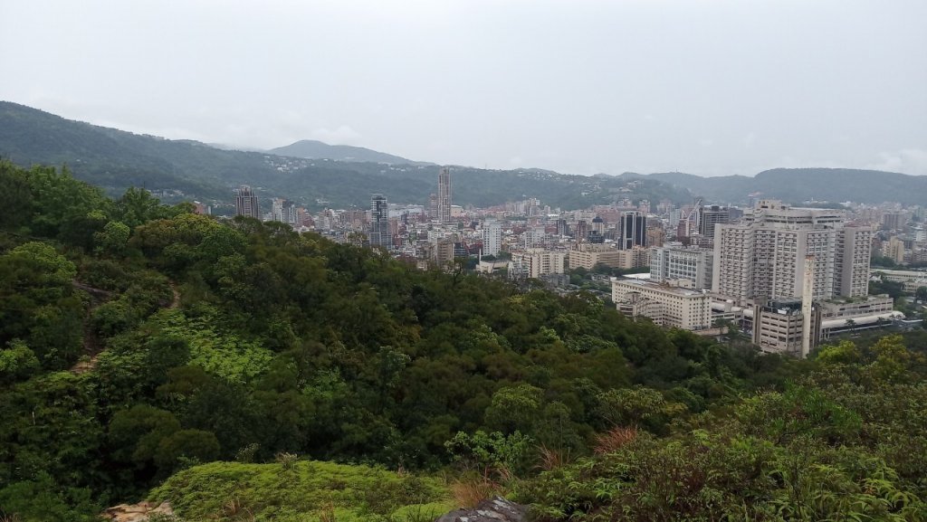 石牌軍艦岩探險_907110