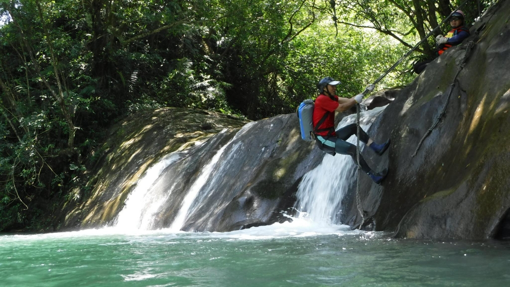平溪線旁的山水秘境-灰窯溪溯溪_53477