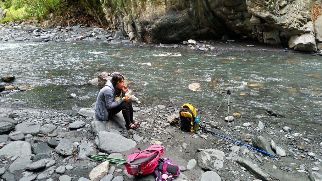 武界一線天～徒步感受大自然的美_882358