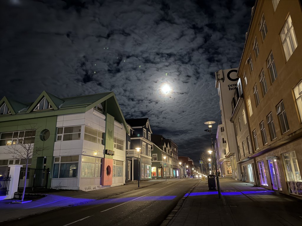 [紐約馬之行-23] 2025_1104 晚上的彩虹街封面圖