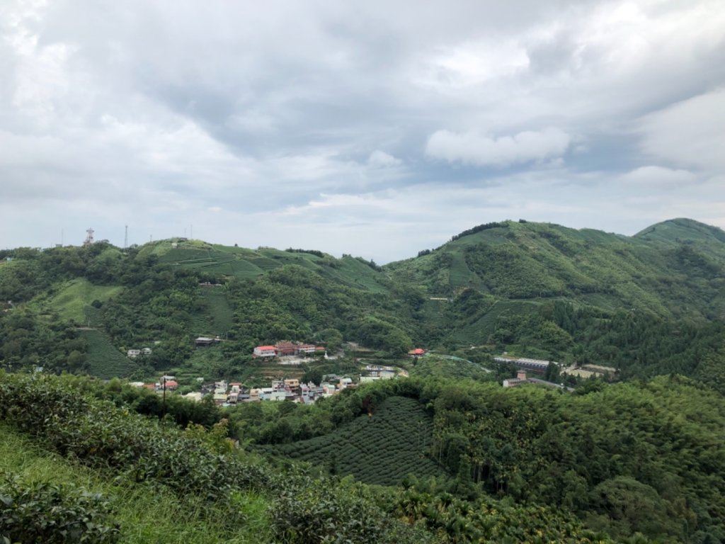 嘉義連峰獨立山大巃頂紅楠坑觀音石阿拔泉_633223