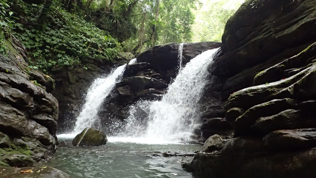 梅花溪溯行-梅花瀑布垂降、跳水趣_57759
