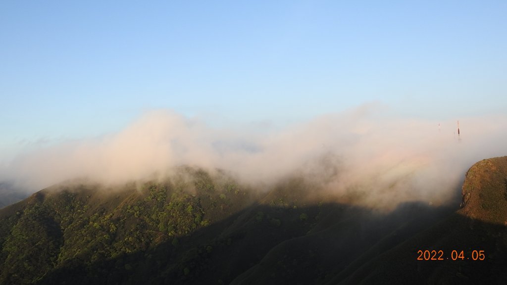 山中何所有，嶺上多白雲。 只可自怡悅，不堪持贈君。4/5陽明山再見雲瀑&觀音圈_1663200