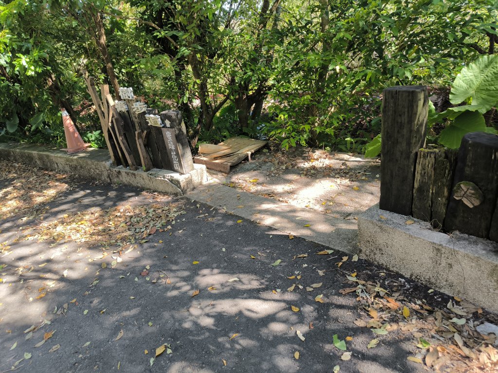 20250928微笑山線：【二格山系】銀河洞越嶺段封面圖