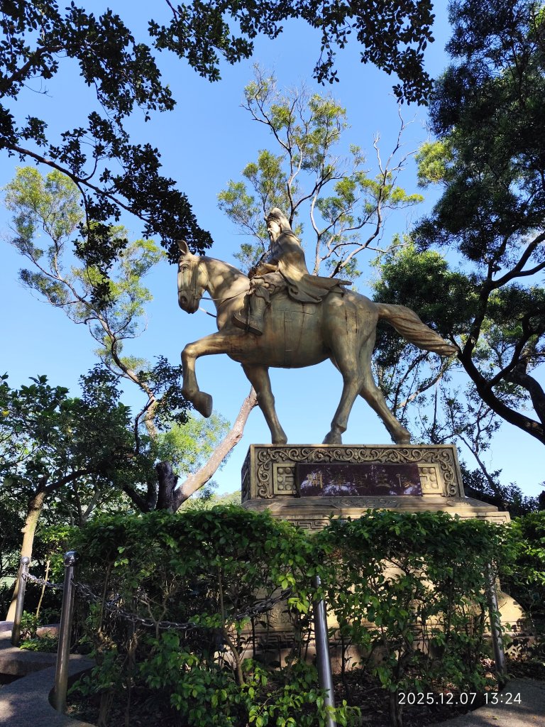 【臺北大縱走 5】碧山巖→忠勇山越嶺步道→金龍產業道路→圓明寺步道→鄭成功廟→潛園→格物台→劍潭古寺_2958965