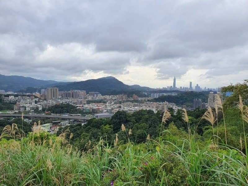 小百岳NO.14 深坑土庫岳。更寮古道 山豬窟尖，小南港山，南港山水綠生態公園_2257324