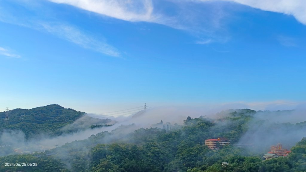 夜景 #琉璃光雲瀑 &火燒雲日出&藍天 #雲瀑  6/25_2534988