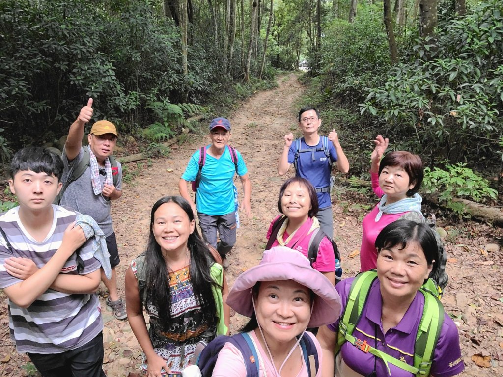 非常親民的雙峰山_1110470