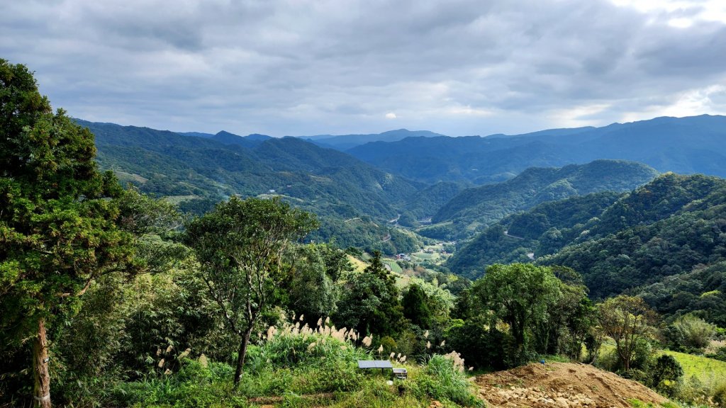 皇帝殿，坪林獅公髻尾山，文山指南宮千階步道（竹柏參道），十六分山，貓空尖，絹絲瀑布步道_1971247