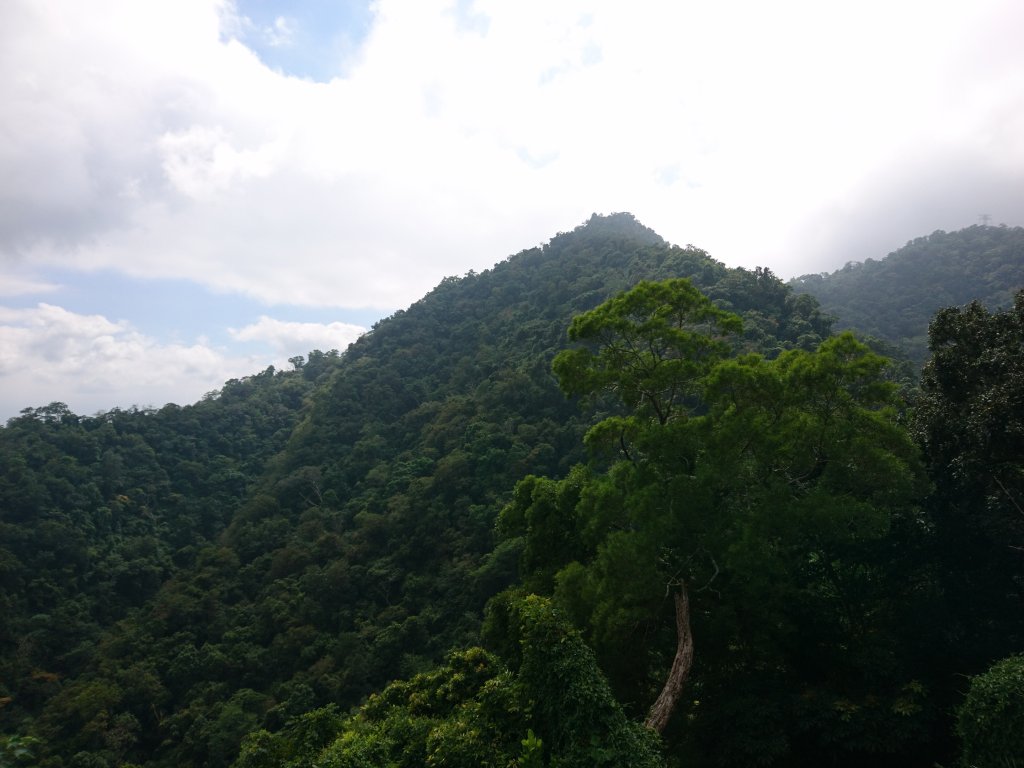 金童玉女山_691615