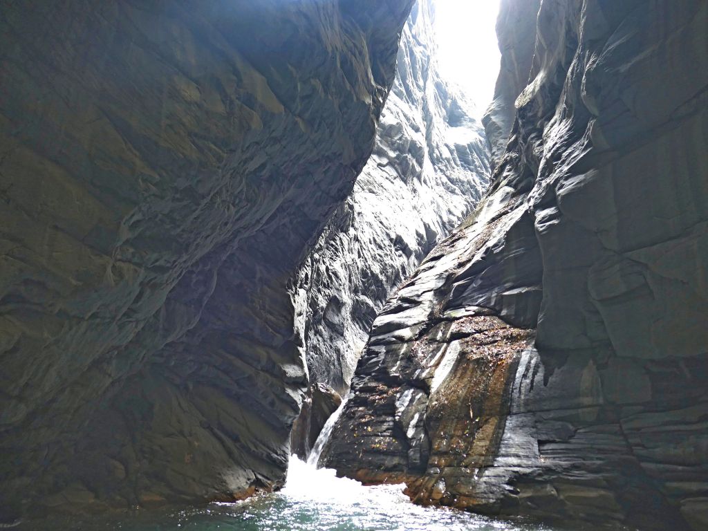 多納鬼斧神工峽谷尋幽順登藤枝山2018/04/06 _305619