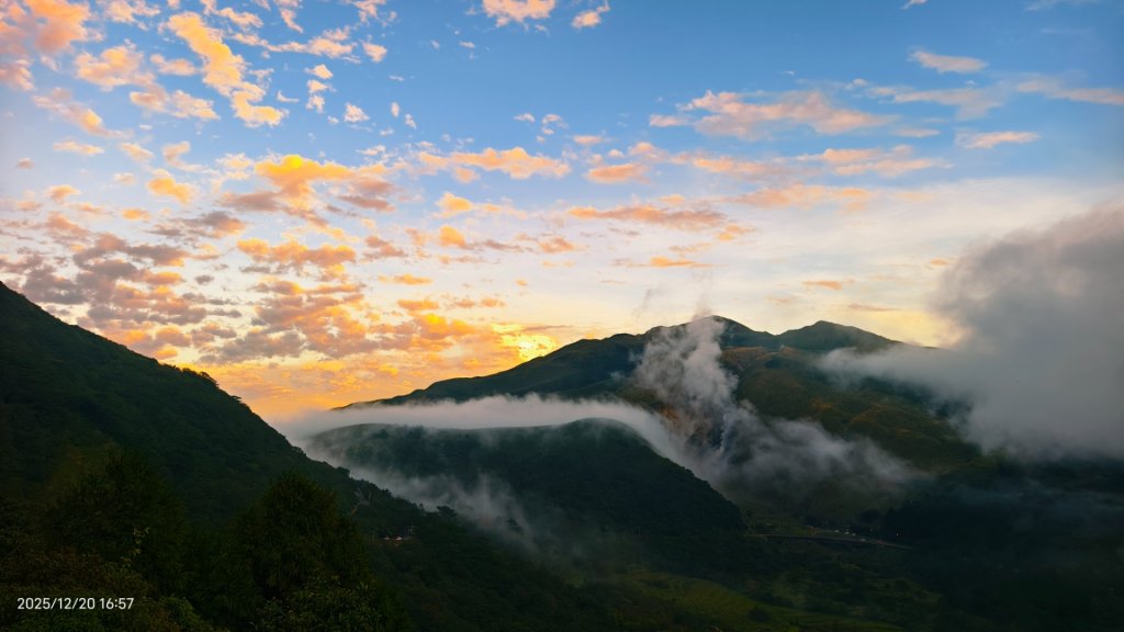 陽明山趴趴走追雲趣 #雲海 #雲瀑 #火燒雲 12/20 考考大家，認得幾個拍照取景地點共15個_2966486