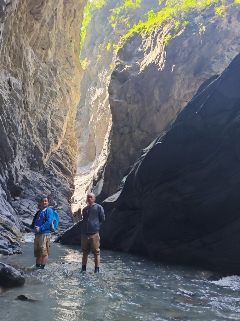 多納鬼斧神工峽谷步道(一線天)封面圖