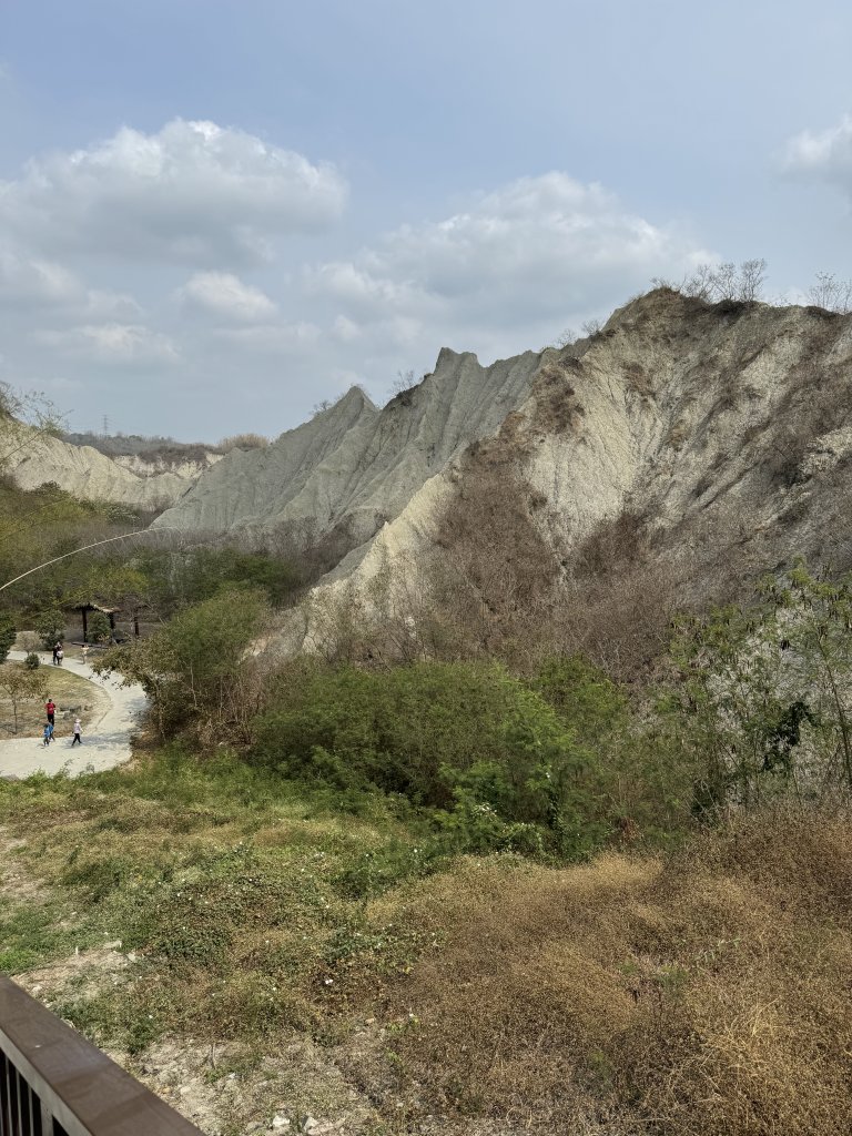 田寮月世界240330_2468630