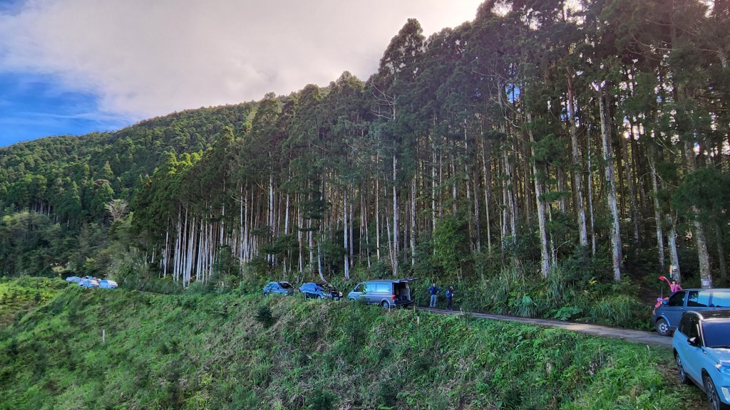 111/12/03新竹縣五峰鄉油羅山、西油羅山封面圖