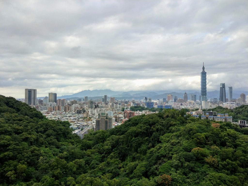 140高地公園(抱子腳山)→軍功山→富陽自然生態公園封面圖