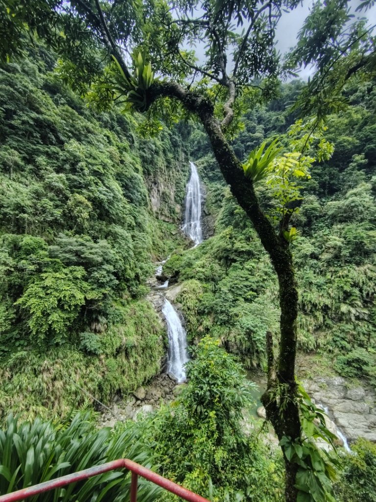瀑布封面圖