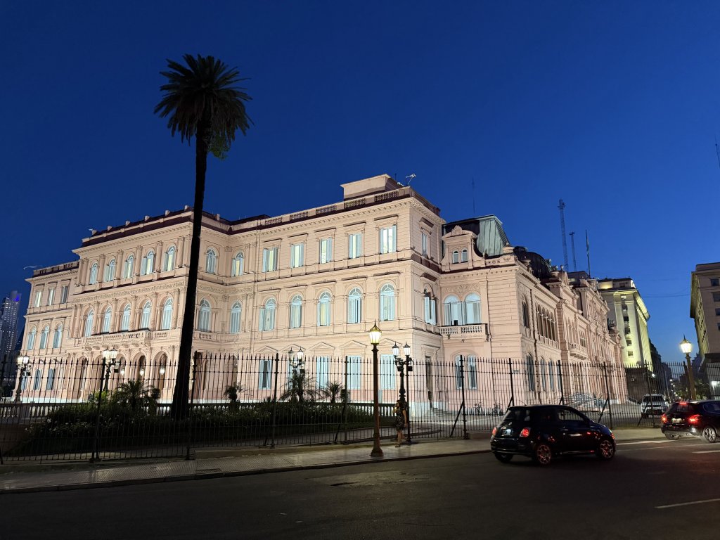 [紐約馬之行-56] 2025_1114 阿根廷總統府_2953653