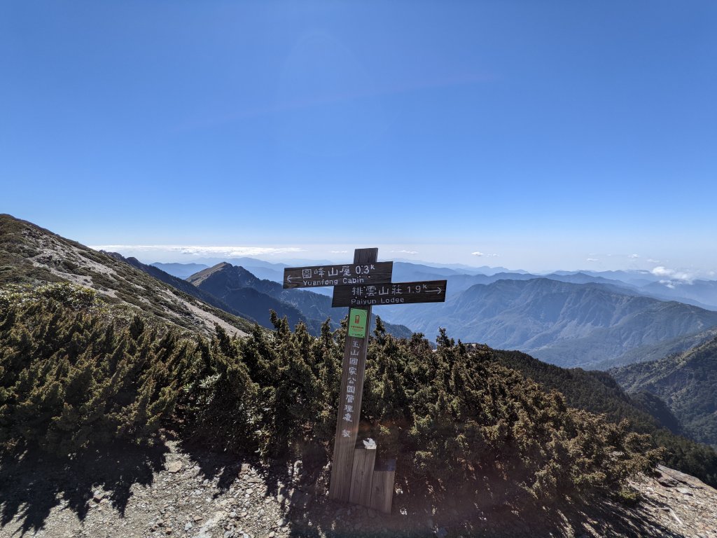 天氣很好但鹿山很遠的玉山後四峰_1750789
