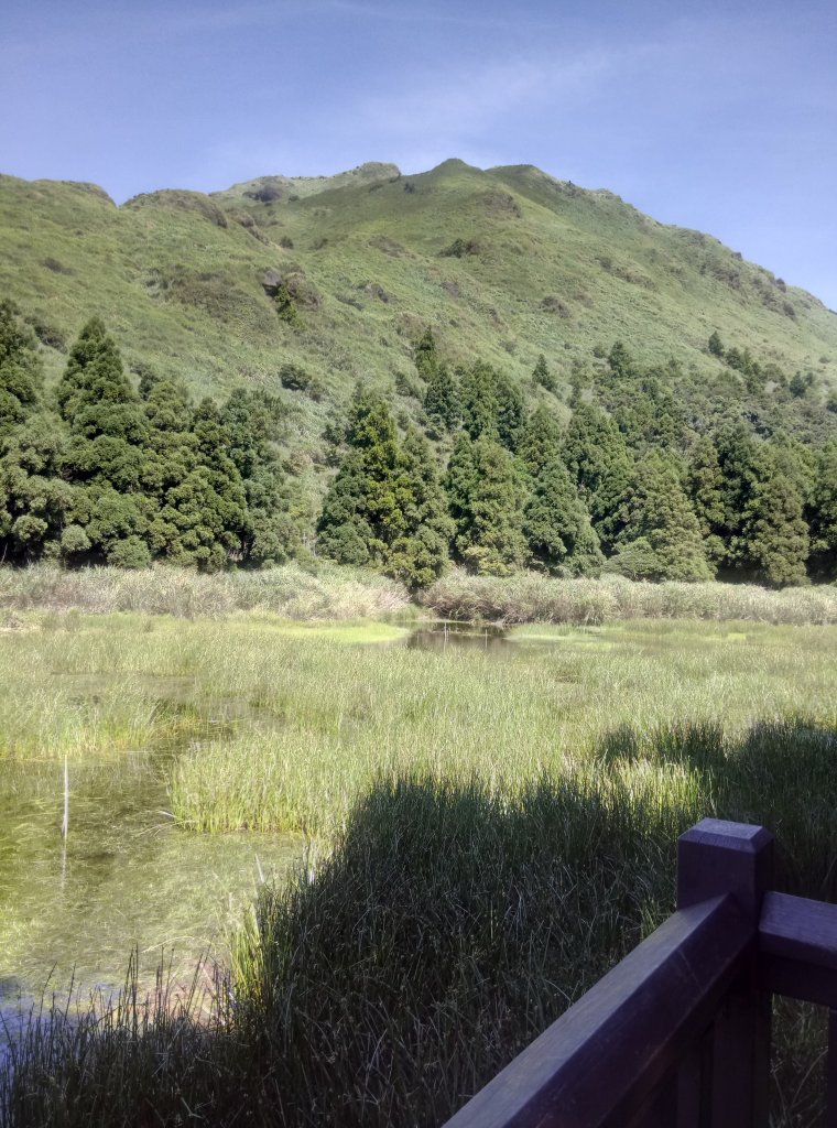 夢幻湖和夢幻湖山上的風景封面圖