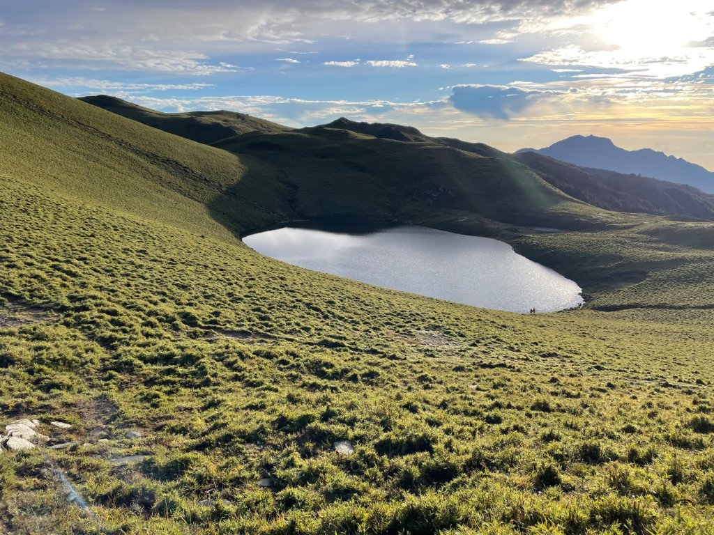 向陽日出，嘉明湖光_2865097