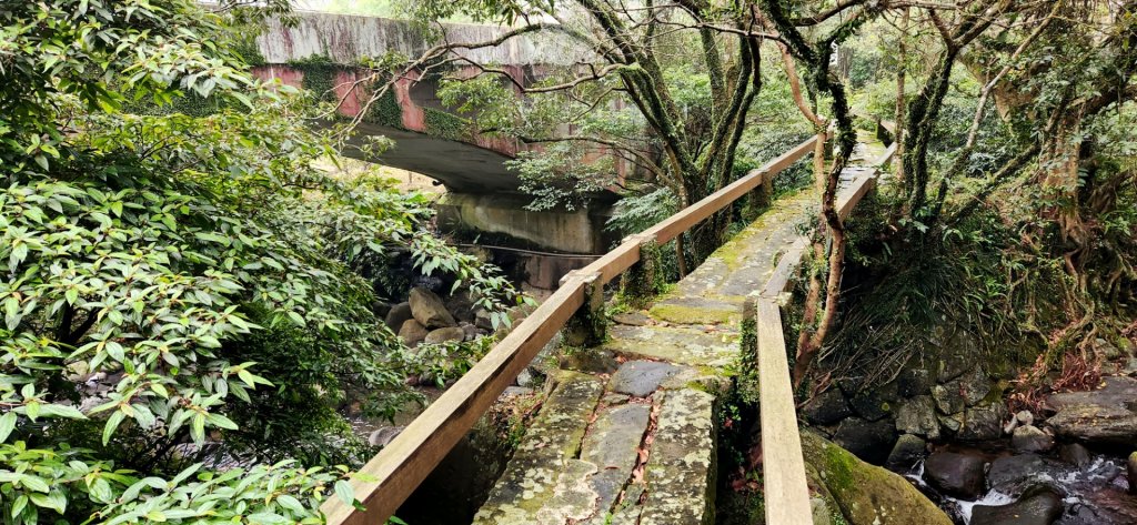 大砲岩，石壇山，大屯溪古道，三板橋，白雞山，雞罩山，石門內尖山，中和外員山，中坑山東北峰_2073346