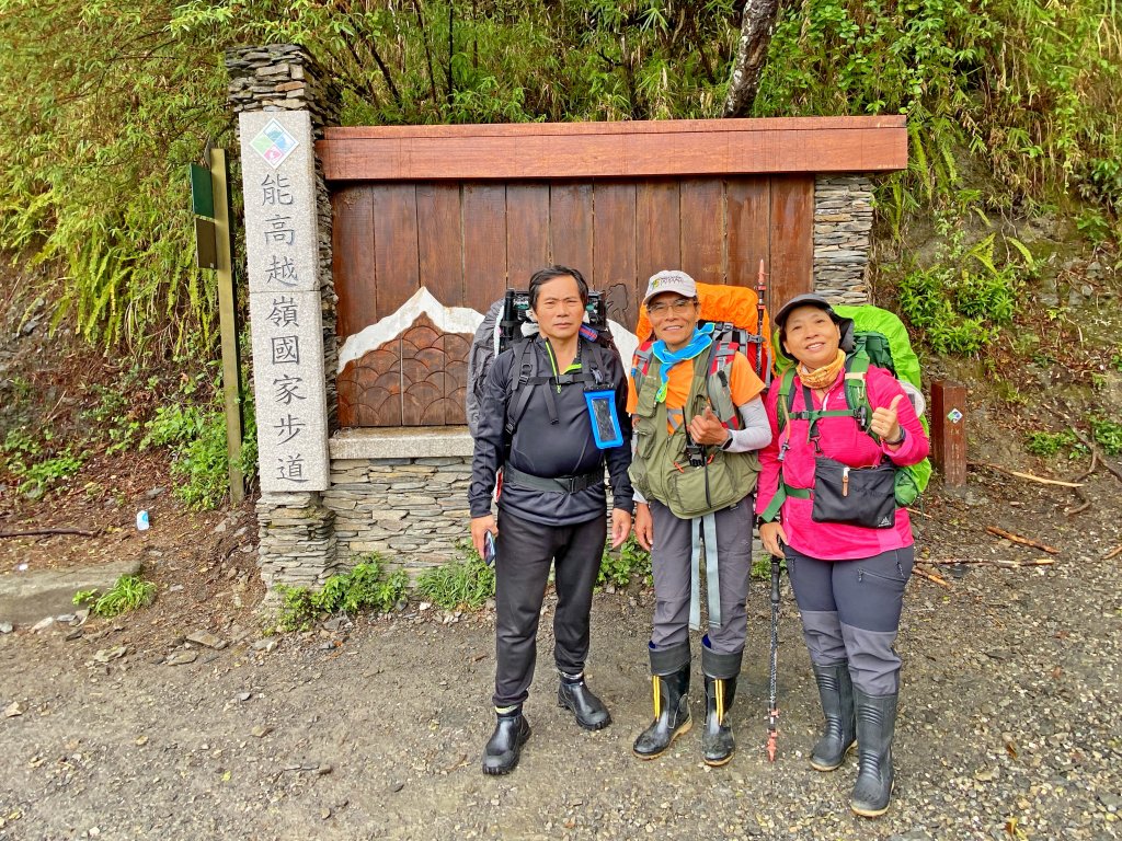 風雨中三上奇萊南峰、南華山_901012