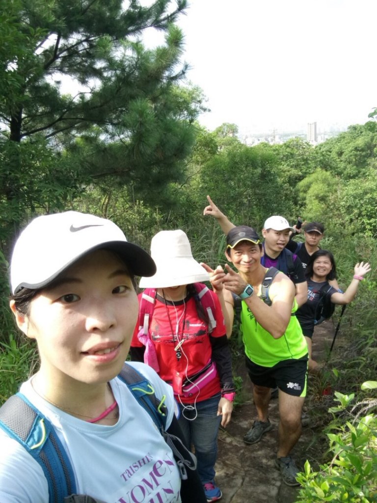 軍艦岩吃吃喝喝爬山趣_633000