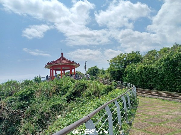【新北金山】三面臨海視野佳。 獅頭山公園步道x神秘海灘x燭臺雙嶼_2818741