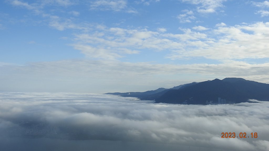 觀音山日出雲海+觀音圈+下弦月+曙光火燒雲&太平濱海步道晚霞海霧&琉璃光2/18_2035345