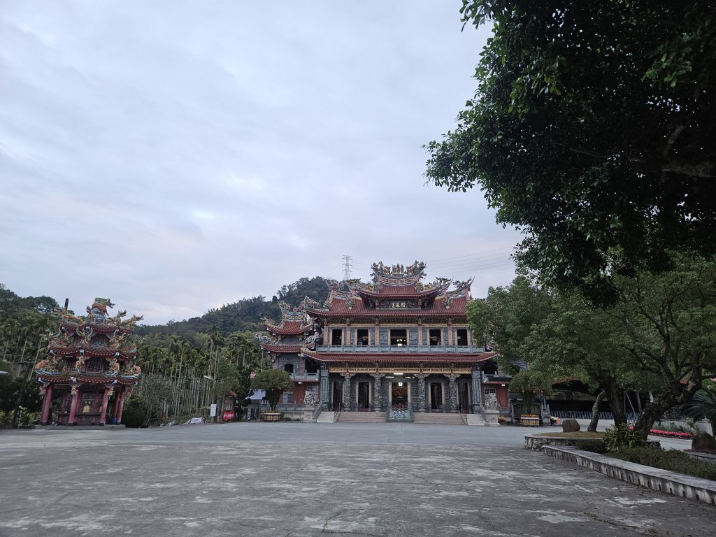 大橫屏山封面圖