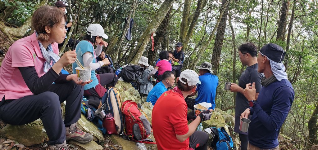 幸福山林里_東卯東南稜山石林相之美_2287964